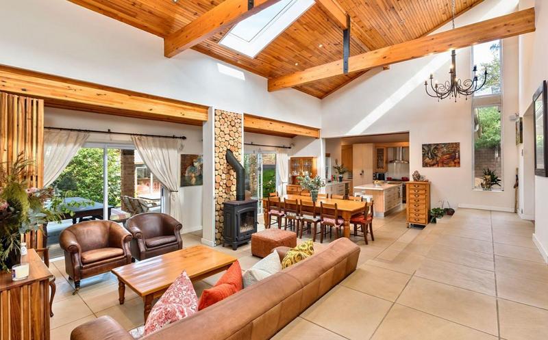 4 Bedroom Property for Sale in Hout Bay Western Cape